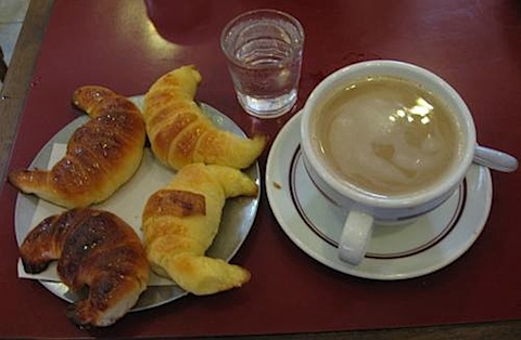 breakfast-argentina.jpg