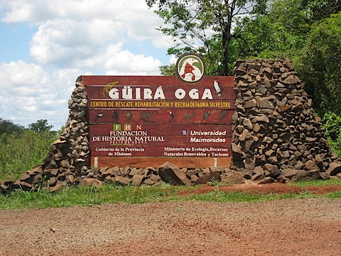 Guira Oga entrance sign