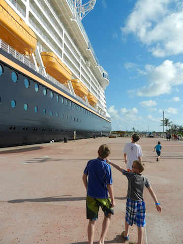 Disney Fantasy Castaway Cay docking
