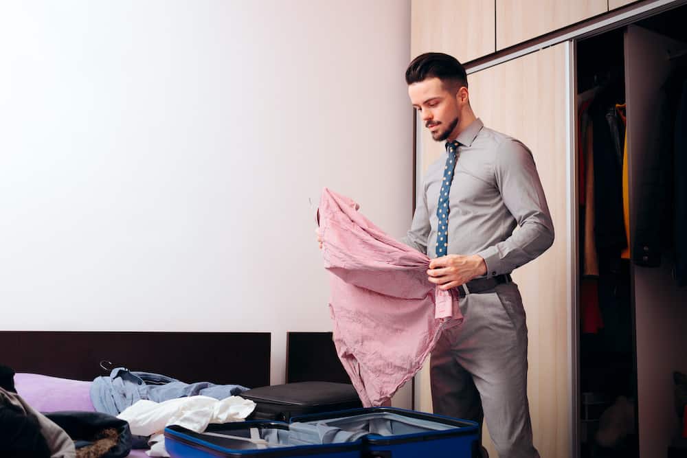 how to fold button up shirts for travel